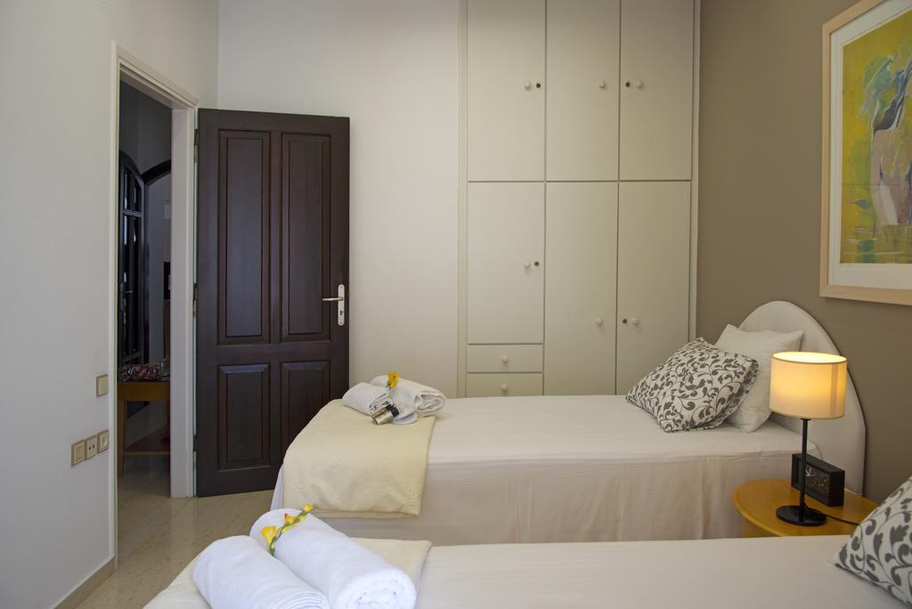 Knossos By Heloni Apartments Iraklio Exterior foto